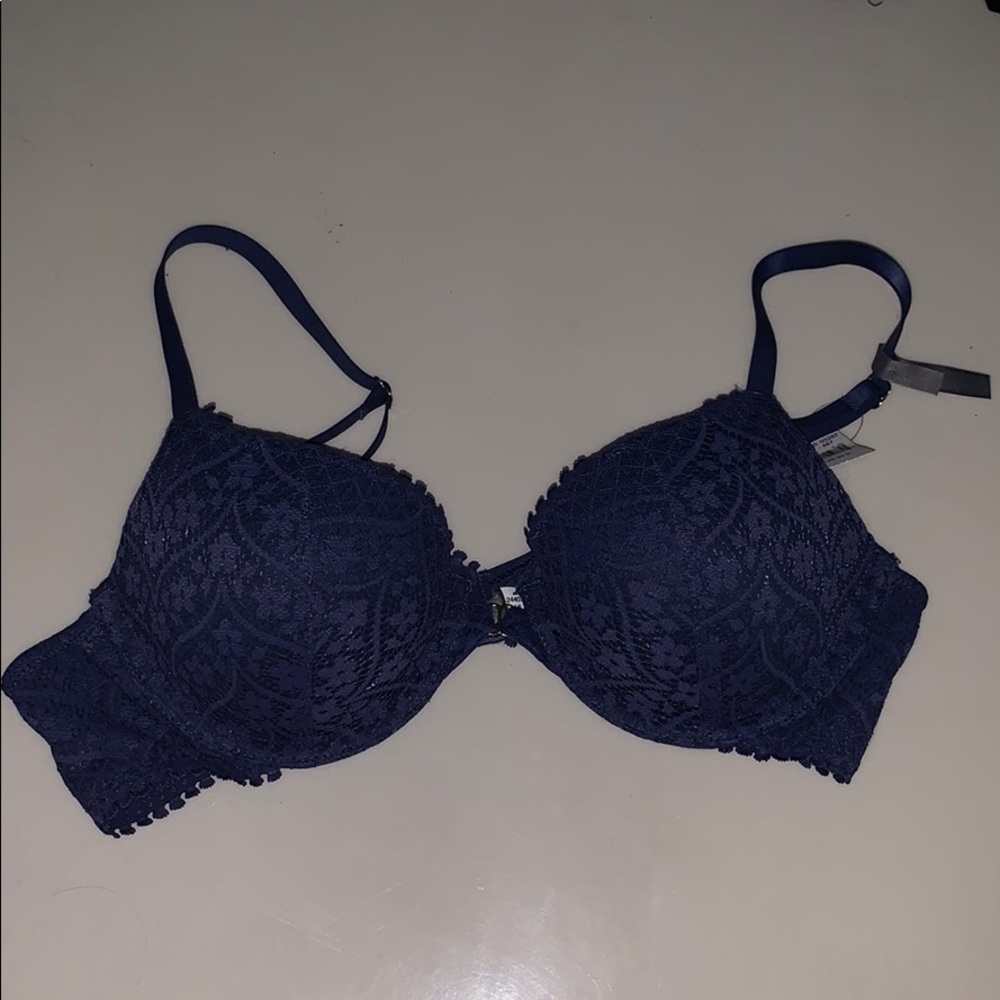 navy blue aerie bra, never worn tag on